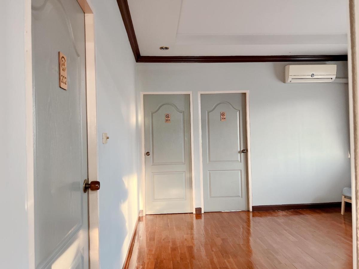 24 Hostel Donmuang Bangkok Exterior photo